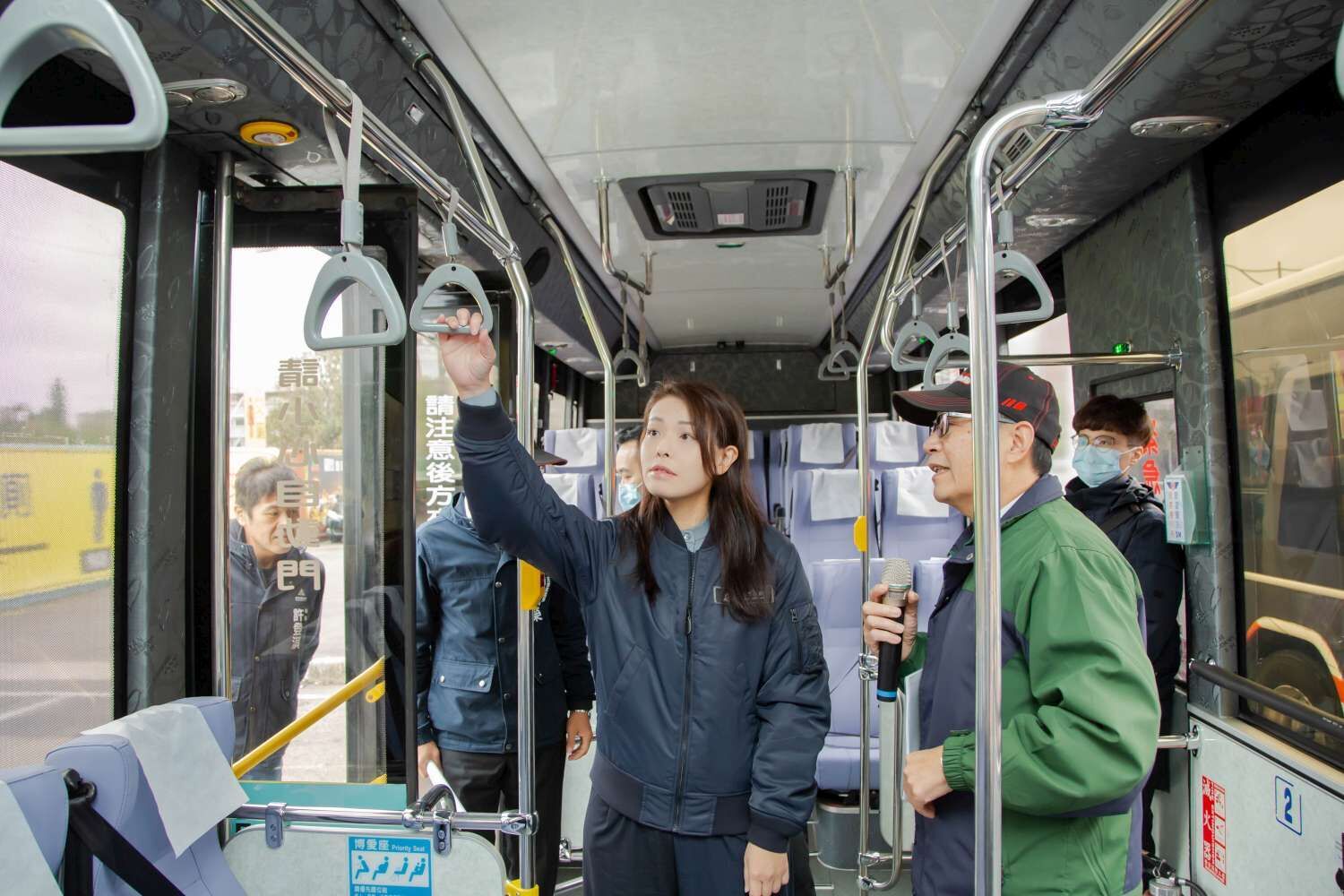 無障礙更有愛！ 竹市低地板公車大增11輛 高市長：提高近4成比例友善公車運輸圖三